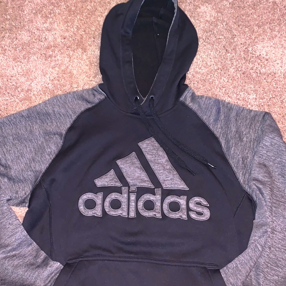Med Adidas Hoodie